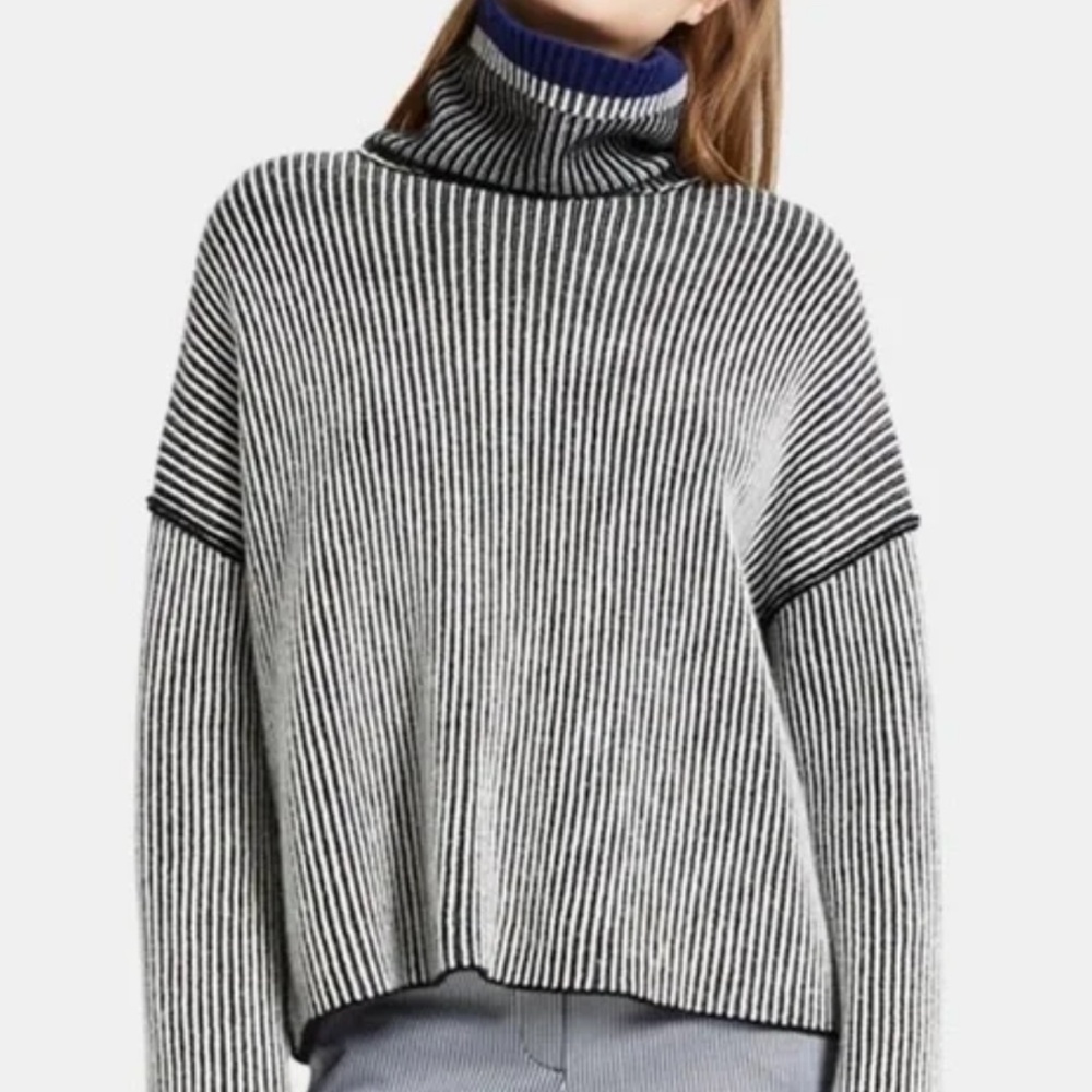 Theory 100% Cashmere Striped Turtleneck